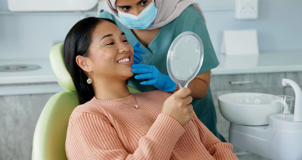 The Art of Cosmetic Dentist: Creating Natural-Looking Smiles with Veneers, Whitening and More