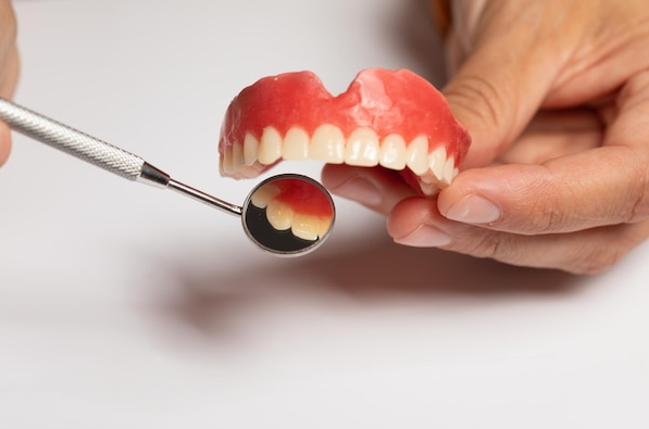 Discover the Benefits of Removable Dentures for Replacing Missing Teeth